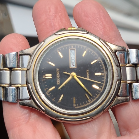 Men's Regency Quartz Watch - Picture 3 of 11